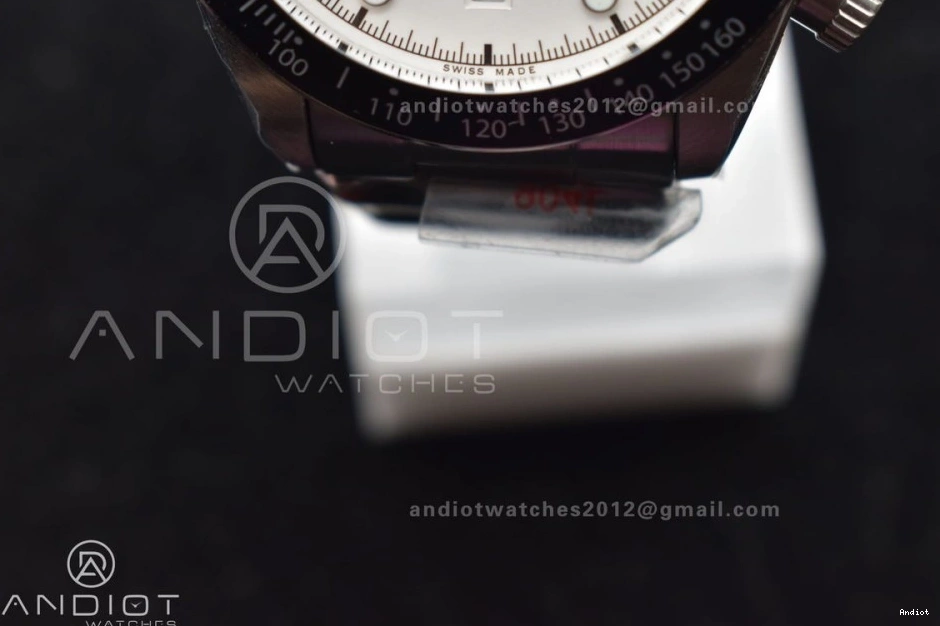 Bay White 1:1 on SS TWS Dial A Resilient Bracelet Black SS Best Edition Chrono 522 0722